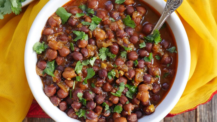 Kala Chana benefits: पुरुष और शादीशुदा महिलाओं के लिए बेहचरीन चीज है चना; इन तरीकों से करें सेवन