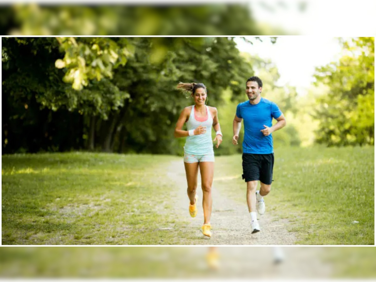 Health Care Tips: दौड़ने के बाद होता है पैरों में दर्द? तो इस तरह से करें दूर 