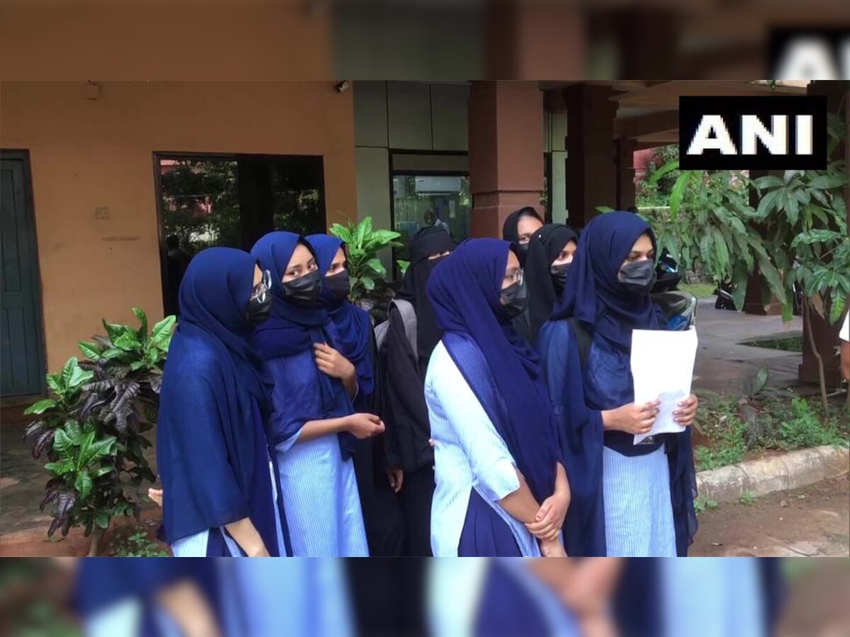परीक्षा हॉल में छात्राओं के हिजाब लगाकर आने पर बवाल;  विरोध-प्रदर्शन की धमकी 