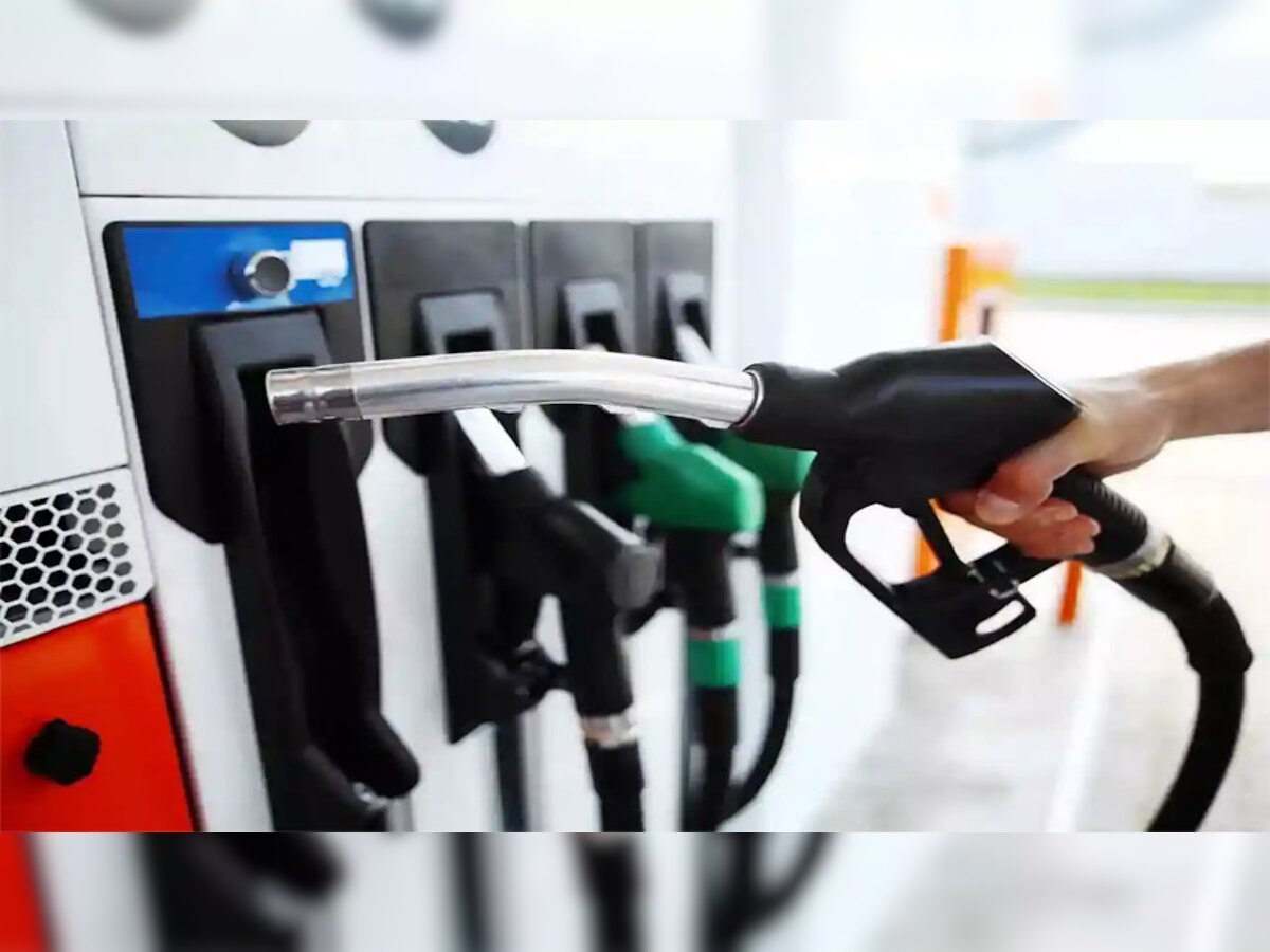  Petrol-Diesel Price: आज कितने बदले पेट्रोल-डीजल के दाम? घर से निकलने से पहले चेक कर लें ताजा भाव