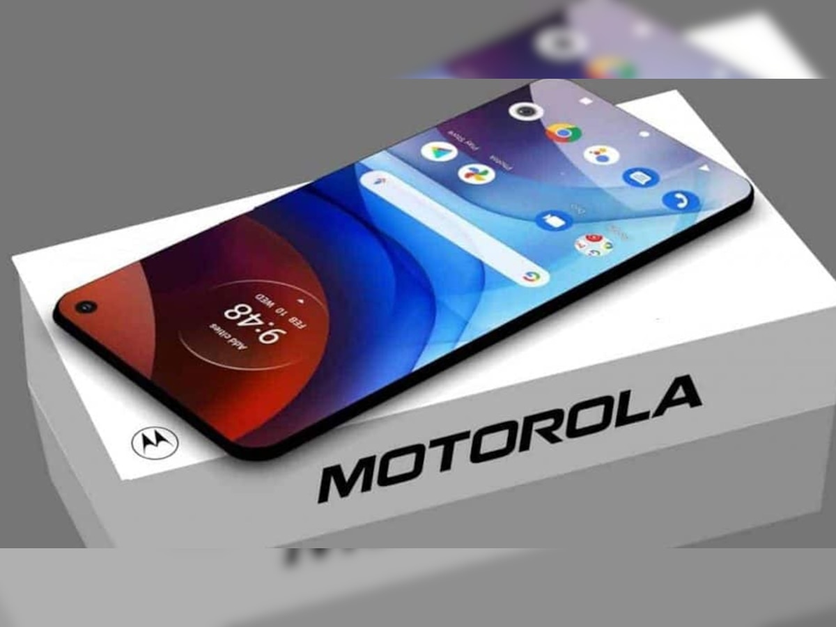 दिल लूटने आ रहा Motorola का टकाटक Smartphone, डिजाइन देख लोग बोले- 'तेरी उम्मीद, तेरा इंतजार करते हैं...'