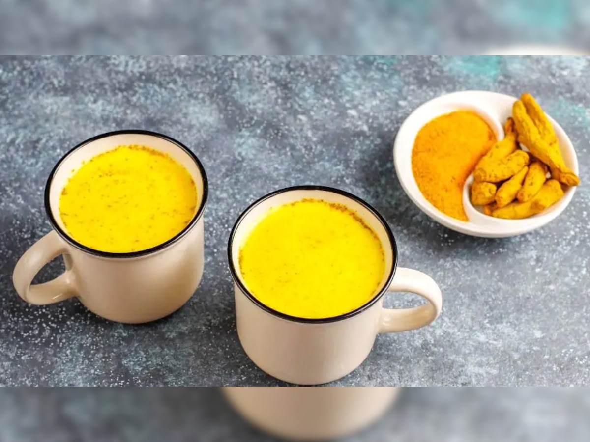 Haldi dudh ke fayde: हल्दी दूध शादीशुदा पुरुषों की बढ़ाता है पावर; ऐसे करें सेवन, मिलेंगे मनचाहे नतीजे