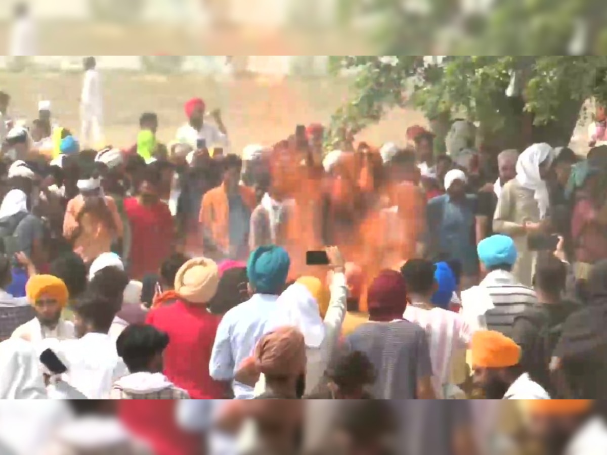 Sidhu Moose Wala Last Rites: ਸਿੱਧੂ ਮੂਸੇਵਾਲਾ ਨੂੰ ਅੰਤਿਮ ਵਿਦਾਈ, ਪਿੰਡ 'ਚ ਹੋਇਆ ਸਸਕਾਰ