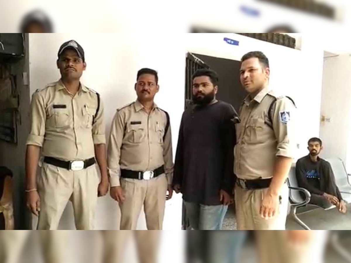 पुलिस की गिरफ्त में चोरी