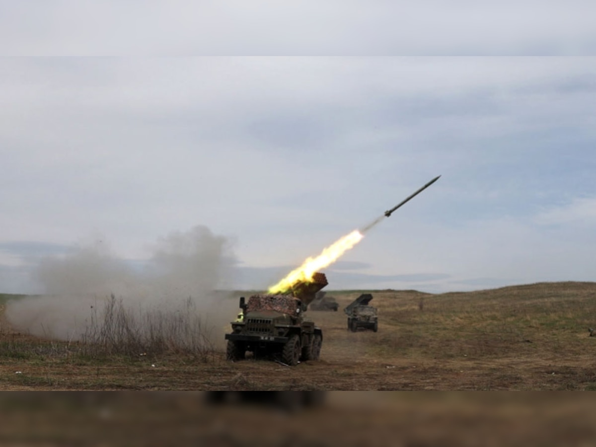 Russia-Ukraine War: मोबाइल चालू करते ही आसमान से गिरते हैं बम! युद्ध में शुरू हुई ऐसी खतरनाक टेक्नोलॉजी