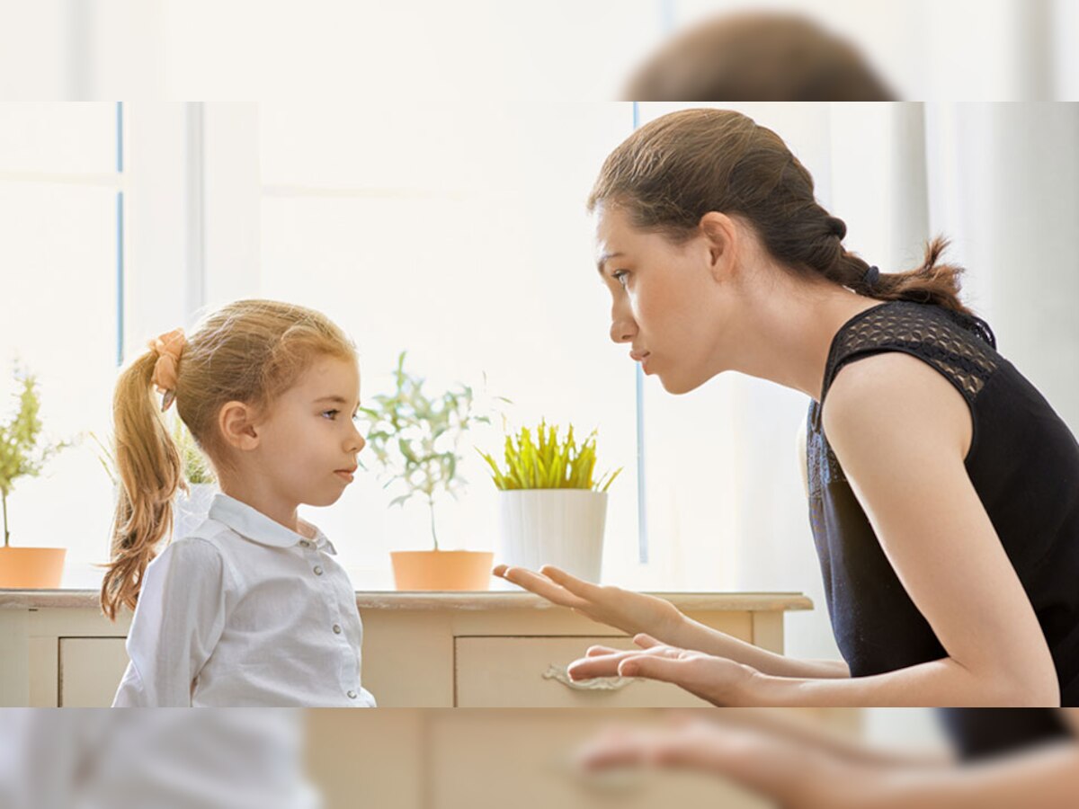 Parenting Tips: अपने बच्चों को बुरी संगत से कैसे बचाएं? पैरेंट अपनाएं परवरिश के ऐसे तरीके
