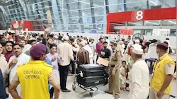 हज यात्रा के लिए दिल्ली एयरपोर्ट से रवाना हुई पहली फ्लाइट, सवार हुए इतने यात्री