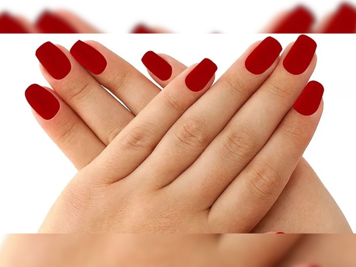 Nails Beauty Mistakes: नाखूनों की केयर करते वक्त न करें ये गलतियां, खराब हो सकता है शेप