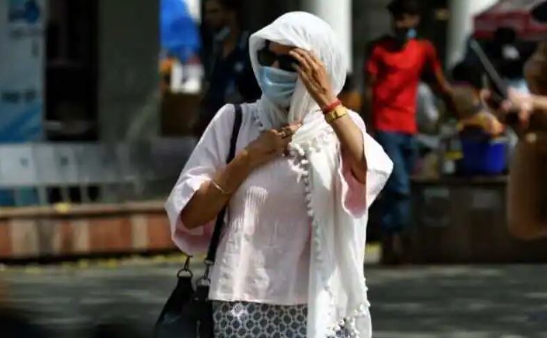 दिल्ली में मौसम विभाग का 'यलो अलर्ट' जारी, जानें सोमवार को कितना रहेगा तापमान?