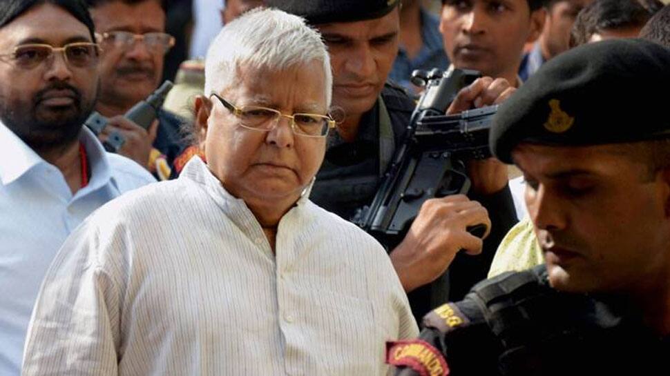 Lalu Yadav acquitted in code of conduct violation case fined 6 thousand  rupees