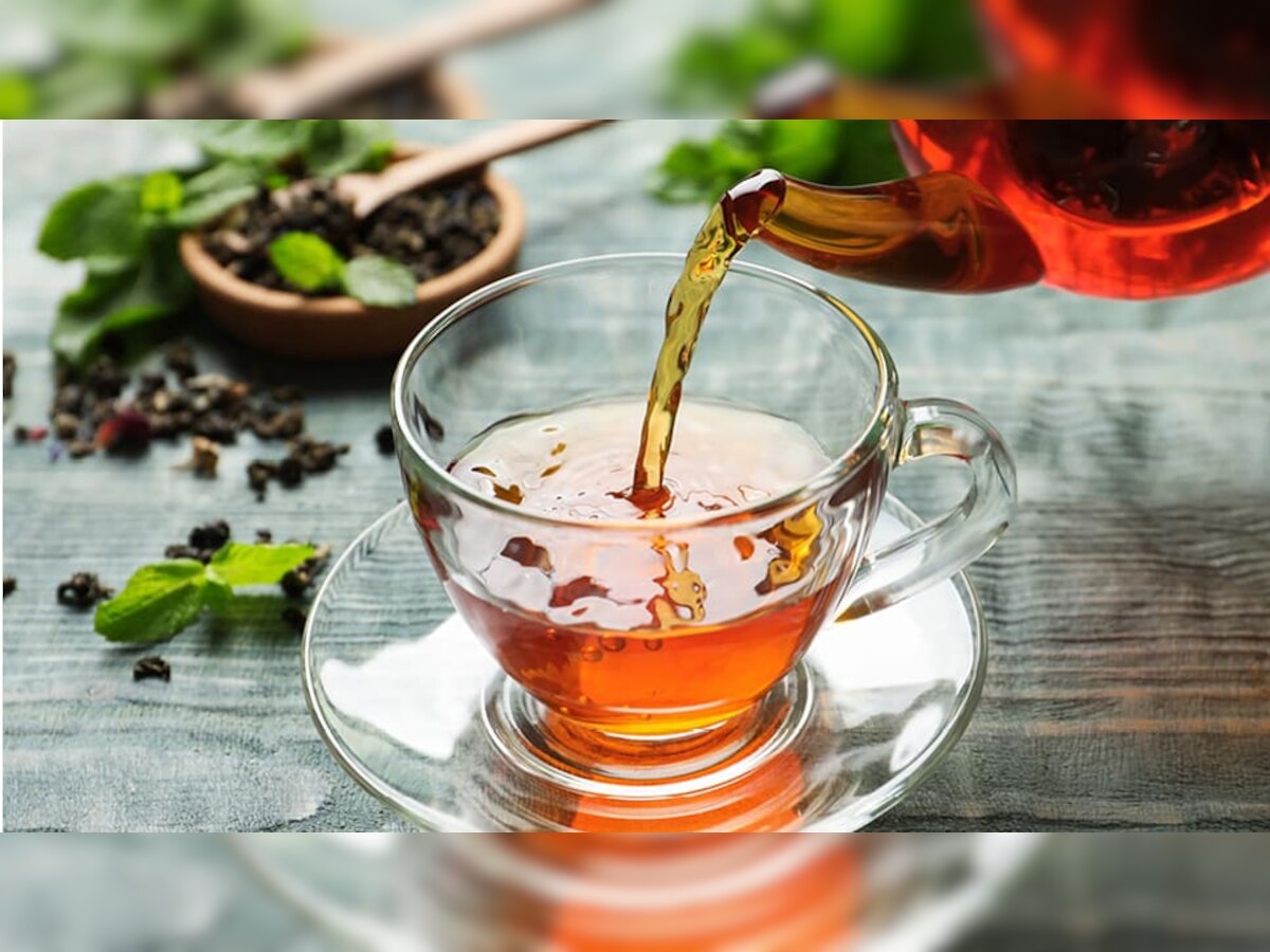 Black tea benefits: काली चाय पीने से होते हैं शरीर को यह लाभ, जानकर हो रह जाएंगे आश्चर्यचकित