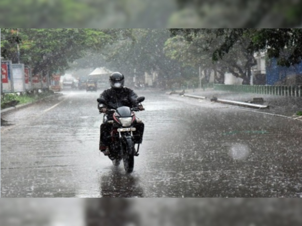 Mumbai Monsoon: मुंबई में मानसून ने दी दस्तक, दिल्ली में इस दिन होगी झमाझम बारिश 