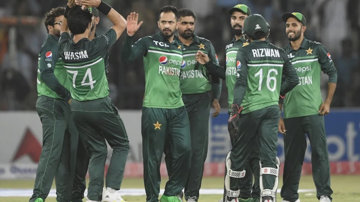 विजय रथ पर सवार पाकिस्तान ने रचा इतिहास, विंडीज टीम को एकतरफा रौंदा