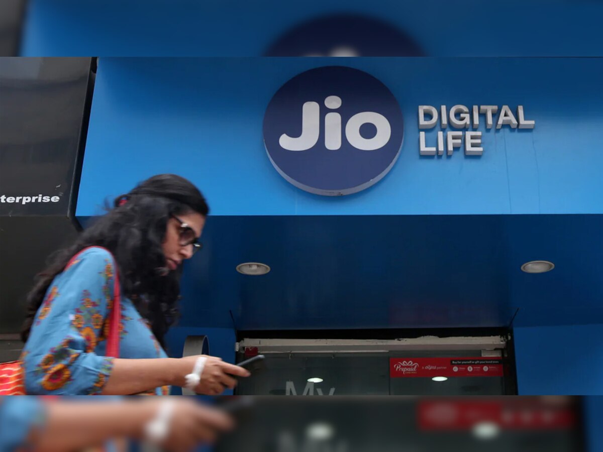 JIO के सस्ते Plan ने बढ़ाई Airtel-Vi की सांसें! 149 रुपये में रोज 1GB डेटा, अनलिमिटेड कॉलिंग और इतना कुछ