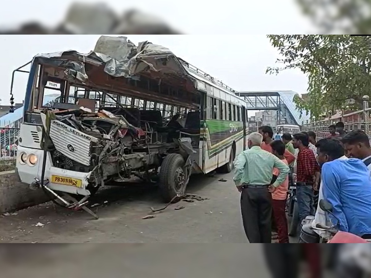 बिहार के मधेपुरा से पंजाब जा रही बस ने ट्रक में मारी टक्कर, 4 यात्रियों की मौत, 29 घायल