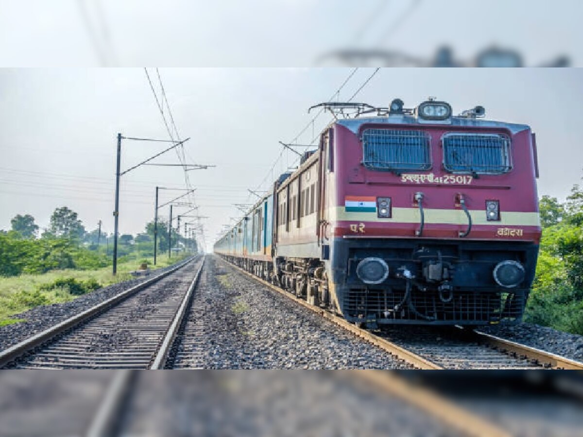 Indian Railways Vacancy 2022: रेलवे एक साल में डेढ़ लाख से अधिक लोगों की करेगा भर्ती, जानिए ऑनलाइन प्रक्रिया