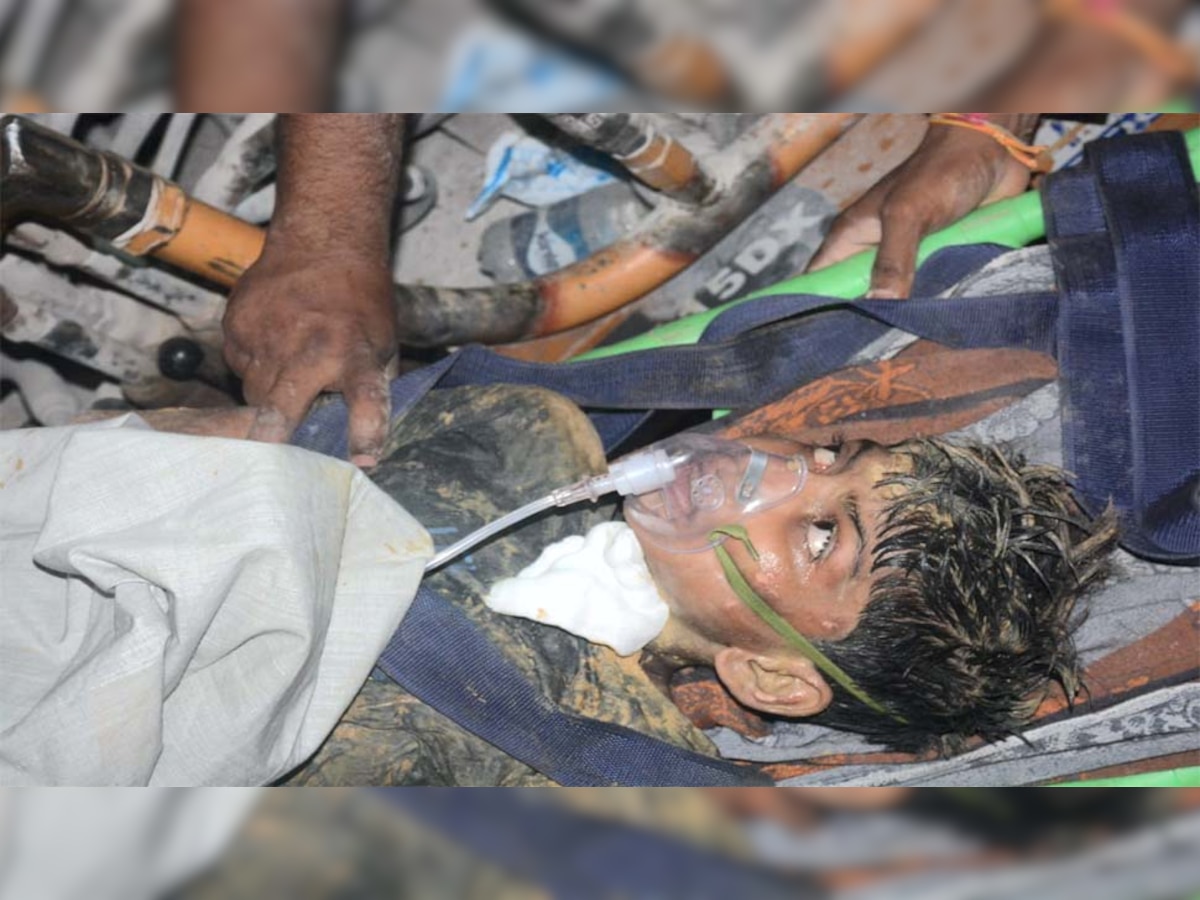 छत्तीसगढ़ में 80 फीट गहरे बोरवेल से जिंदा बचाया गया राहुल 