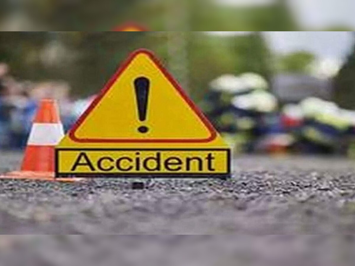 Road Accident: मधुबनी में लारी और ट्रक की टक्कर, दो लोग जख्मी 