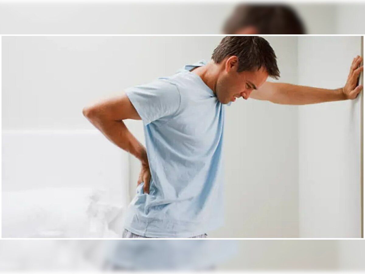 Back pain: पीठ में दर्द से हैं परेशान? तो जरूर करें इन चीजों का सेवन