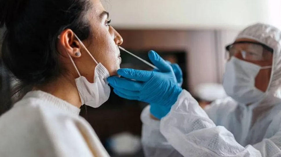 Coronavirus Updates: फिर डराने लगे हैं कोरोना के बढ़ते मामले, यह सब-वेरिएंट बढ़ा रहा संक्रमण