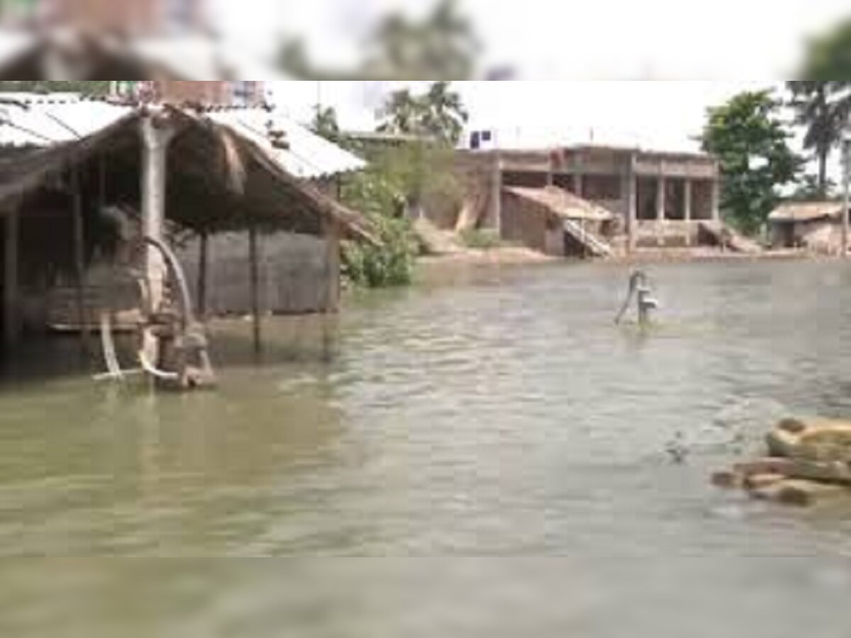 Bihar Flood: मुजफ्फरपुर में उफान पर नदियां, लोगों पर मंडराने लगा बाढ़ का खतरा