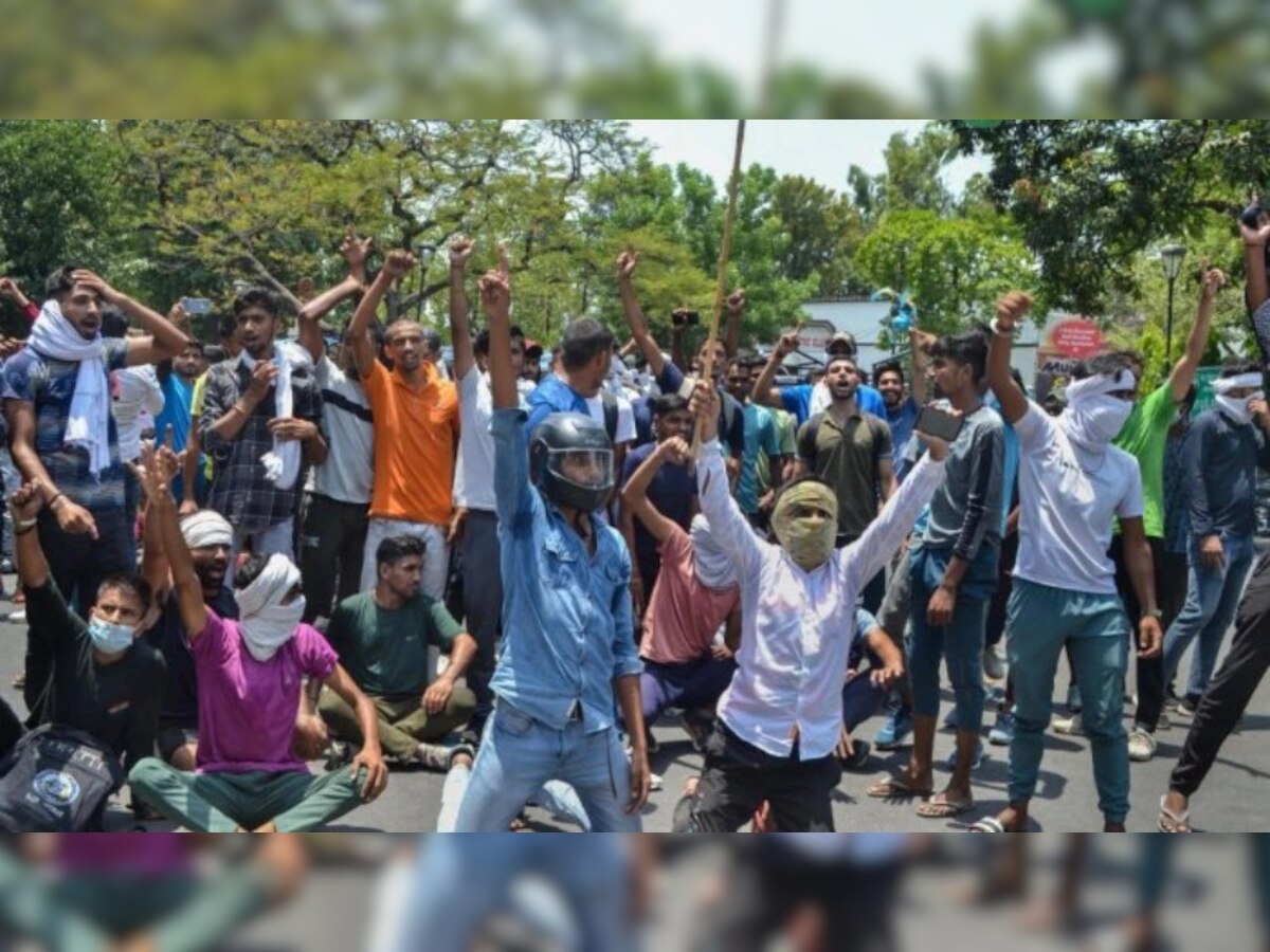 भारत बंद का यूपी में दिखा असर, जगह-जगह पुलिस तैनात, जानें अभी तक का अपडेट