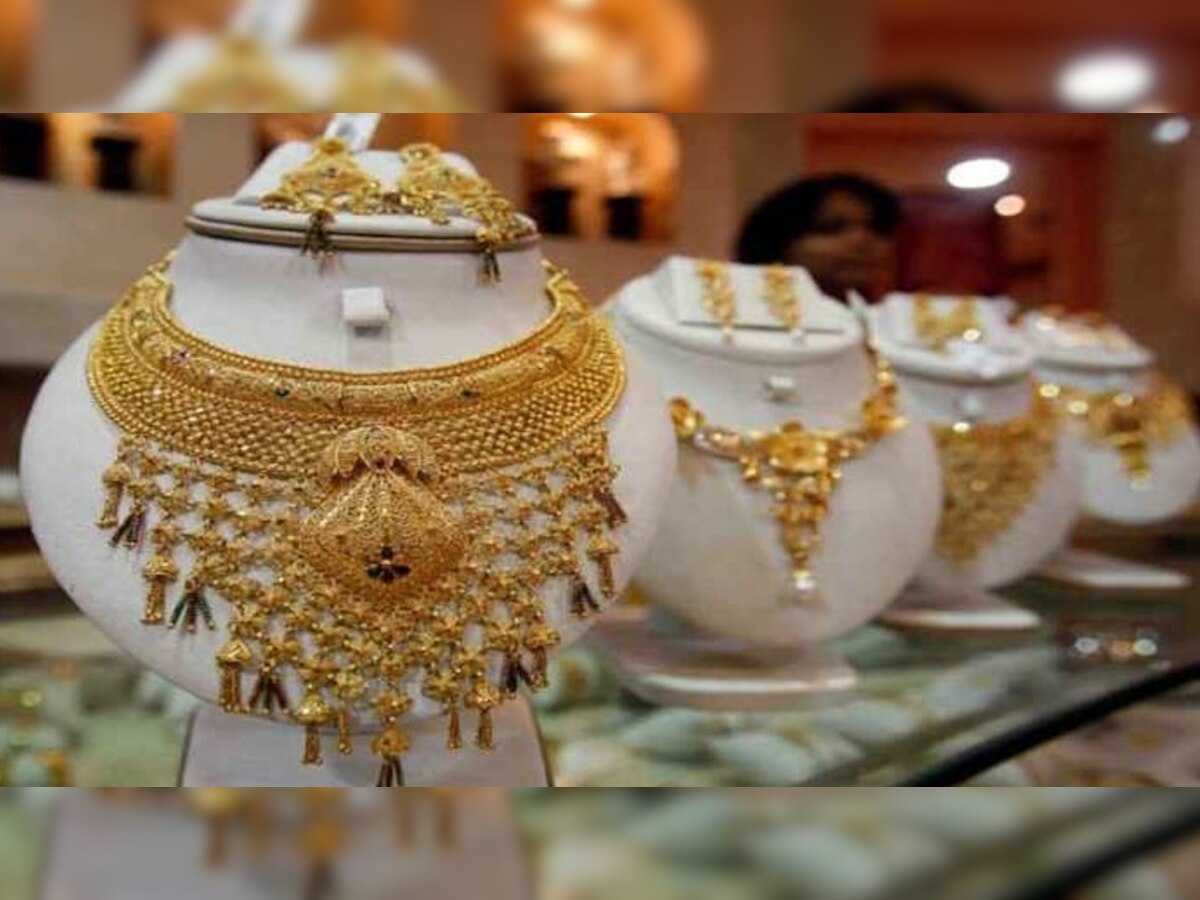 Gold price today: सोने की कीमत में हुआ इजाफा, चांदी स्थिर, जानिए आज के दाम