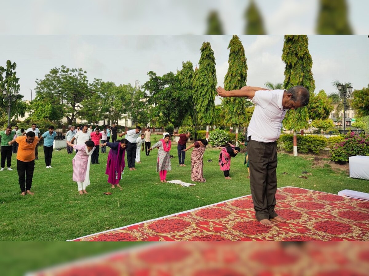 उदयपुर में उत्साह के साथ मनाया गया विश्व योग दिवस, गांधी ग्रांउड में हुआ जिला स्तरीय कार्यक्रम