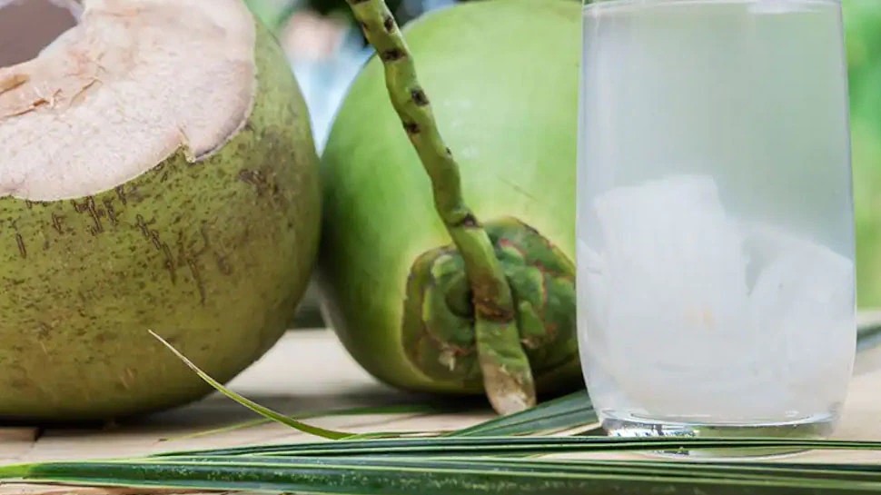 nariyal pani ke fayde Coconut Water health Benefits for men in hindi