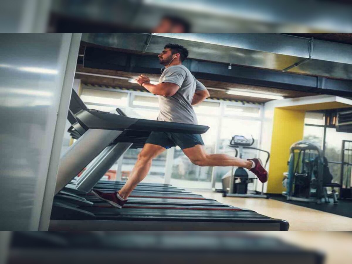 Treadmill: इन लोगों के लिए फायदेमंद नहीं है ट्रेडमिल पर दौड़ना, झेलनी पड़ सकती है बड़ी दिक्कत