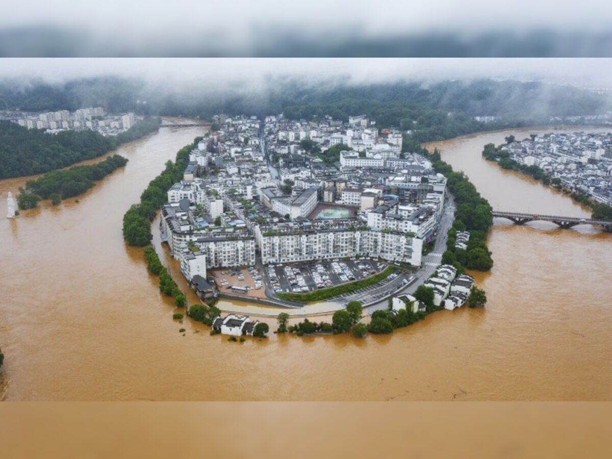 Floods in China: चीन के इस प्रांत में बाढ़ से कोहराम, 5 लाख से ज्यादा लोग भोजन-पानी को तरसे