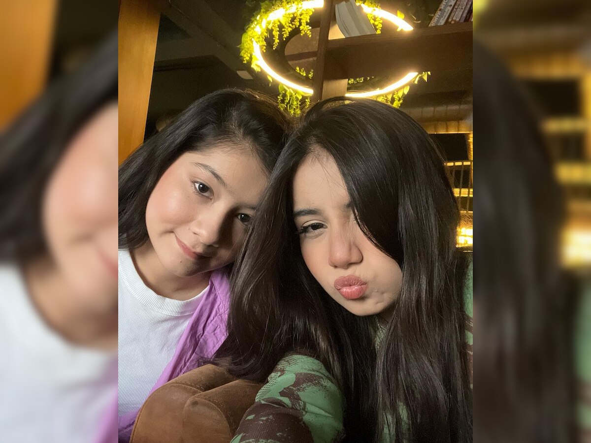 Urfi Javed sister Dolly Javed private photos leaking sitting on