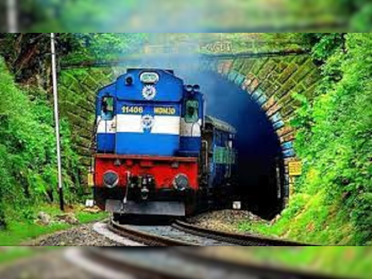 Railway Recruitment 2022: 10वीं पास लोगों के लिए भारतीय रेलवे में निकली बंपर भर्ती, बिना एग्जाम देकर लोग पाएं नौकरी