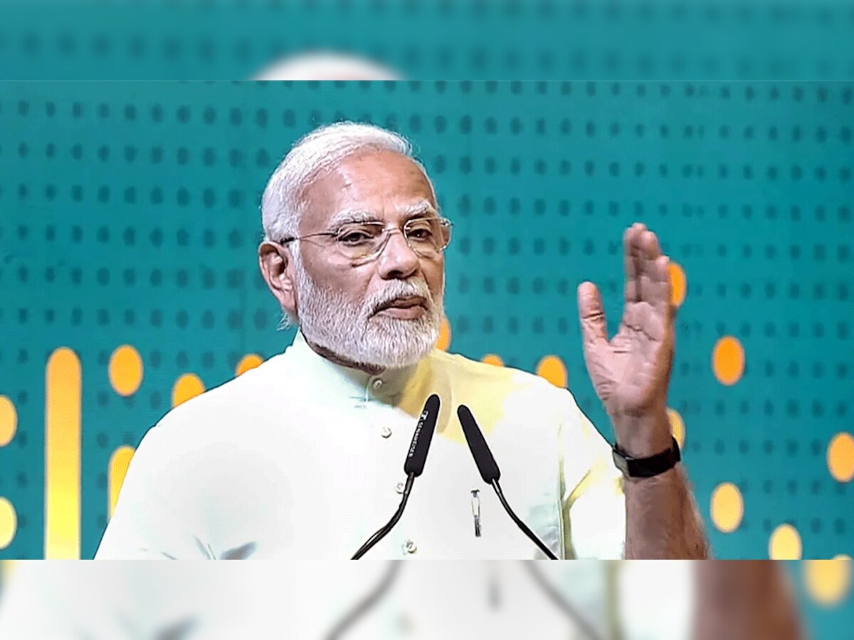 PM Modi Popularity Rating: बाइडेन हों या जॉनसन, पॉपुलैर‍िटी में PM मोदी से सब पीछे; यहां हुए 8 करोड़ फॉलोअर्स