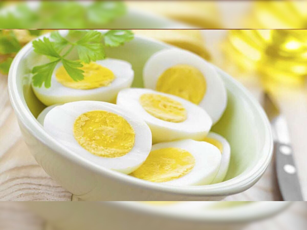 Boiled Eggs Side Effect: जिम जाने वाले हो जाएं अलर्ट, ज्यादा उबले हुए अंडे खाने से भी हो सकता है साइड इफेक्ट