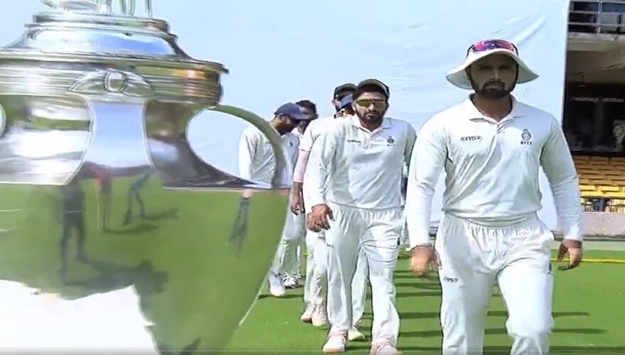 Ranji Trophy: जानिए कौन हैं आदित्य श्रीवास्तव जिन्होंने इन 5 खिलाड़ियों को साथ लेकर बना दिया MP को चैंपियन