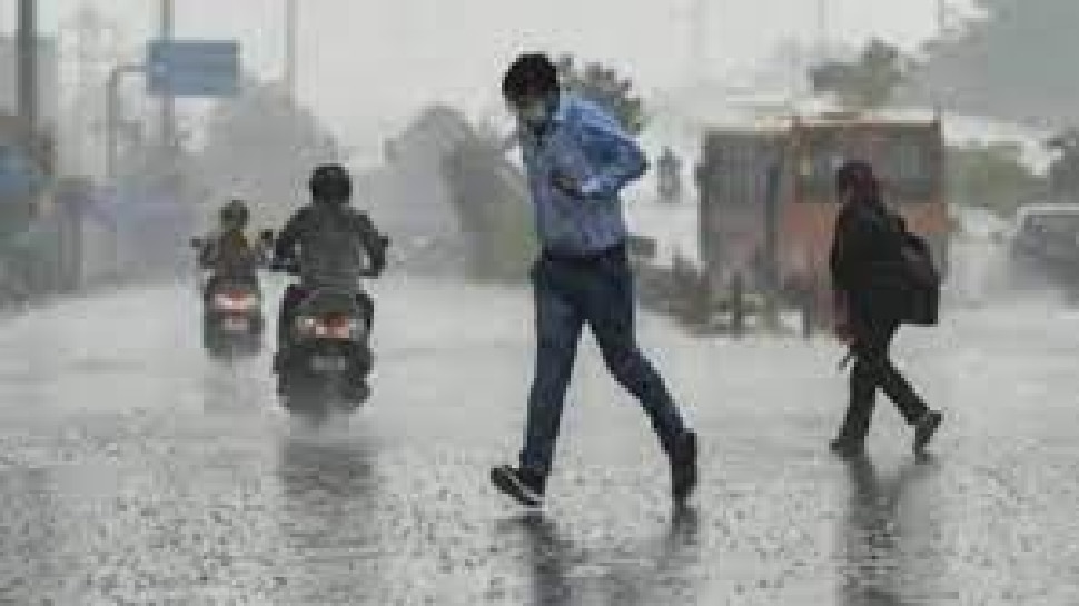 Monsoon Update 2022 weather department Heavy rain Alert in raipur bhopal  North Eastern Districts stmp | Monsoon 2022: आज से एमपी-छत्तीसगढ़ में मौसम  लेगा करवट, इन जिलों में भारी बारिश का अलर्ट |