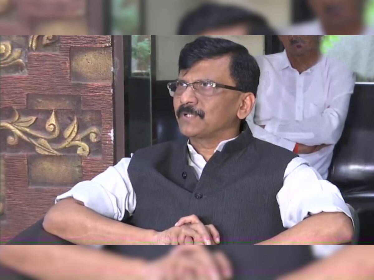 Sanjay Raut का Eknath Shinde को चैलेंज, कहा- 50 MLA का समर्थन है तो Guwahati में क्यों बैठे हो...