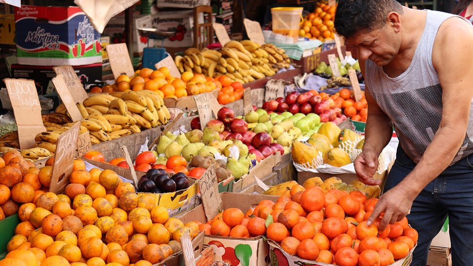 Men's Health: इस काले फल को खाने से पुरुषों को होगा फायदा, कुछ ही दिनों में दिखने लगेगा असर