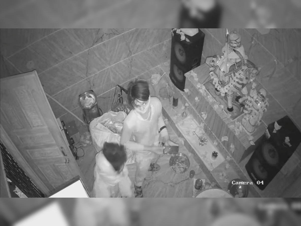 धोद: भगवान के घर में चोरों ने डाला डाका, CCTV में कैद हुई पूरी वारदात