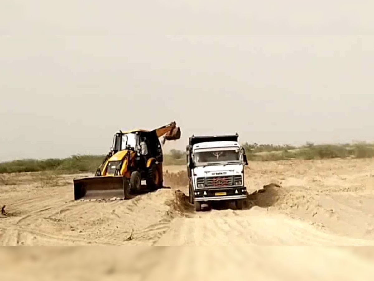 बाड़मेर में लगातार खनिज विभाग की मिलीभगत से अवैध खनन जारी, प्रशासन खामोश