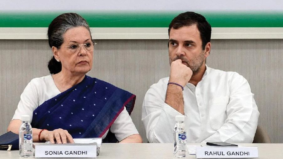 Agnipath Scheme: कांग्रेस सांसद ने की अग्निपथ योजना की तारीफ, जानिए पार्टी ने क्या एक्शन लिया? 