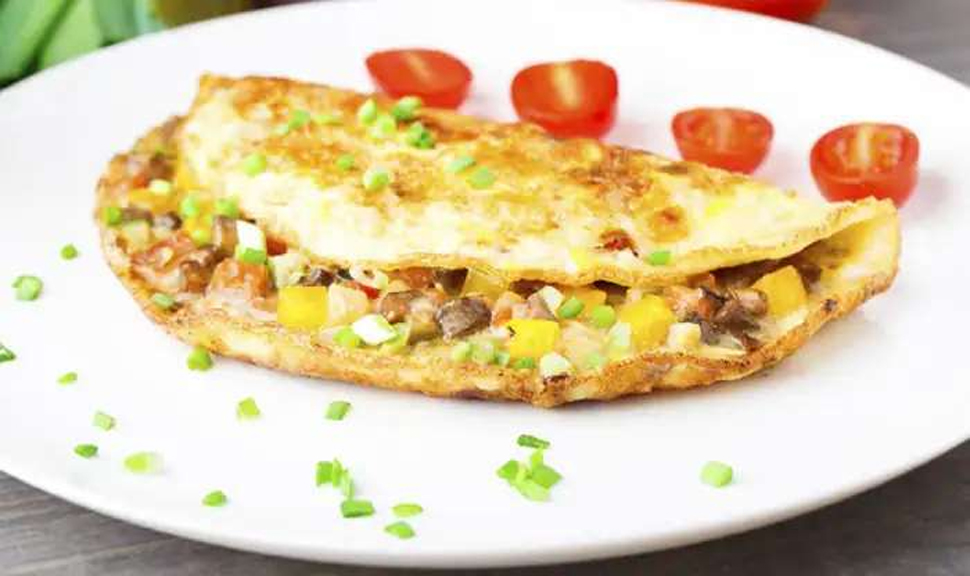 Breakfast में इन स्वादिष्ट चीजों का करें सेवन, दिन भर बनी रहेगी एनर्जी Breakfast में इन स्वादिष्ट चीजों का करें सेवन, दिन भर बनी रहेगी एनर्जी