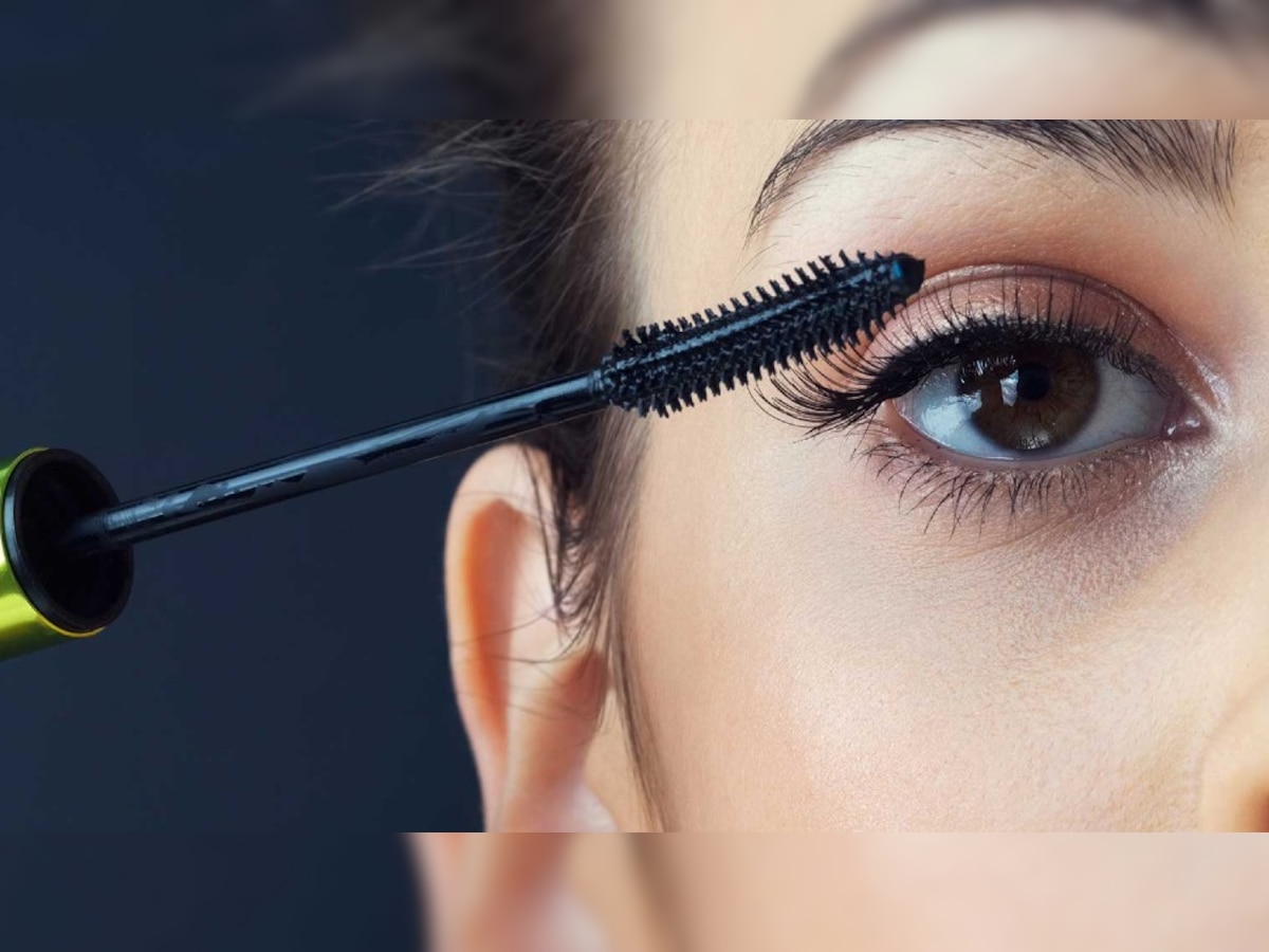 Eye Makeup Tips: इस तरह से करें आंखों पर मस्कारा का इस्तेमाल, आपकी पलकें दिखेंगी सुंदर 