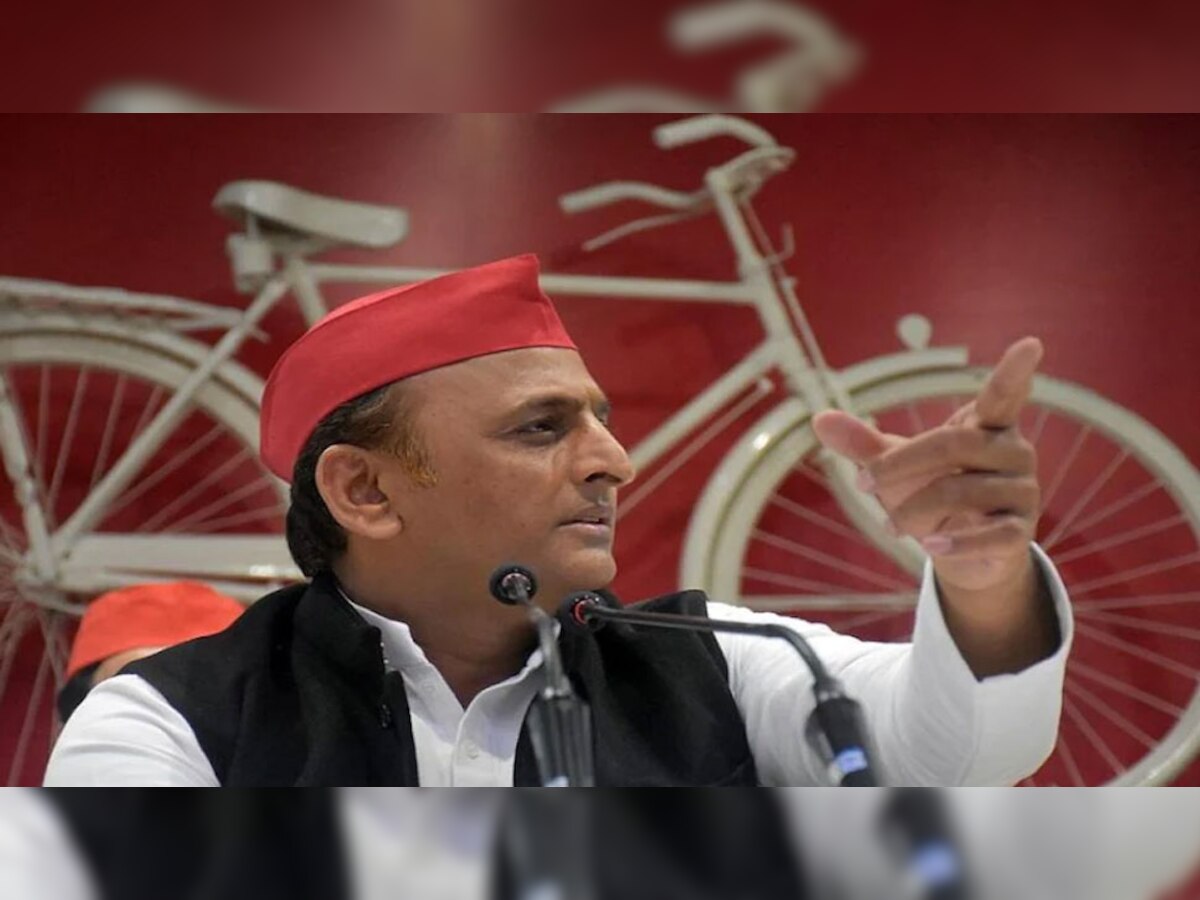 UP Politics: उपचुनाव में हार के बाद अखिलेश यादव का एक्शन, पार्टी नेताओं के खिलाफ उठाया ये कदम