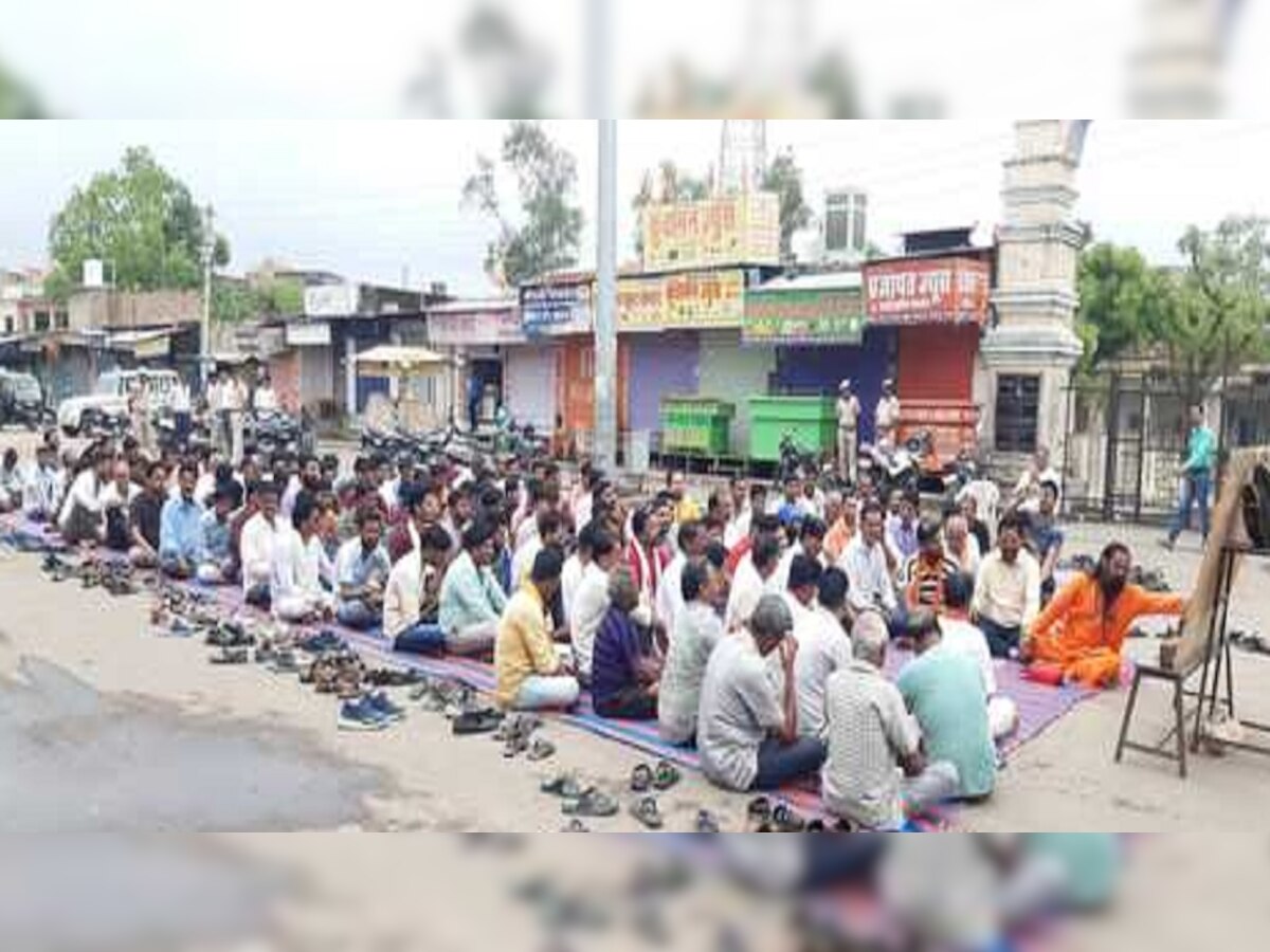 उदयपुर की घटना के विरोध में परबतसर रहा बंद, सर्व हिन्दू समाज ने किया हनुमान चालीसा का पाठ 