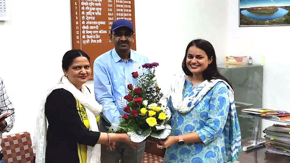 IAS Tina Dabi takes charge as Jaisalmer collector