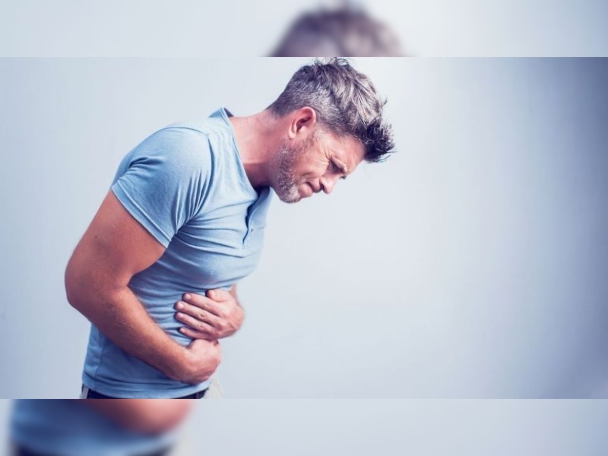 Stomach Infection: पेट में इन्फेक्शन होने पर शरीर में दिखते हैं ये लक्षण, भूलकर भी न करें नजरअंदाज