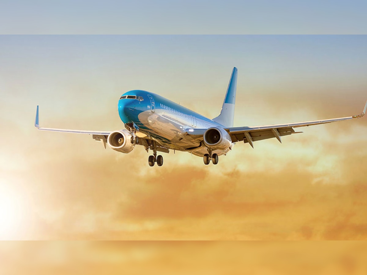Flight Booking Charges: फ्लाइट ट‍िकट में शाम‍िल होते हैं ये 5 तरह के चार्ज, सुनकर हैरान रह जाएंगे आप