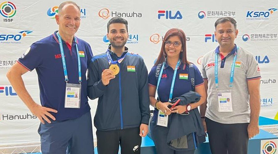 ISSF World Cup 2022 में भारत का खुला पदक का खाता, अर्जुन बबूता ने जीता पहला गोल्ड मेडल